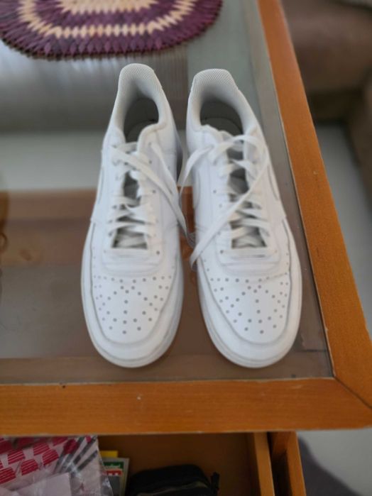 Кецове бели Nike