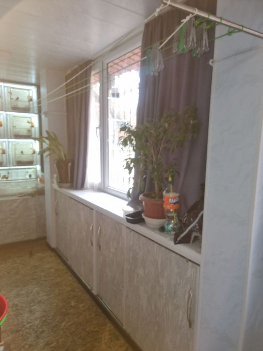 Чиланзар-25. 3/1/5. 2х6 балкон.  Срочно продаётся квартира