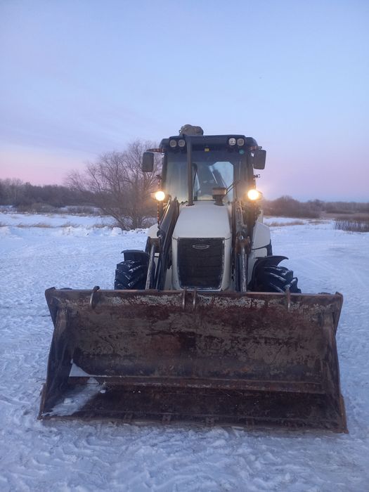 Продаю Экскаватор погрузчик Гидромек 102 в.