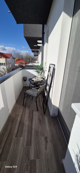 Închiriez studio/garsoniera de lux