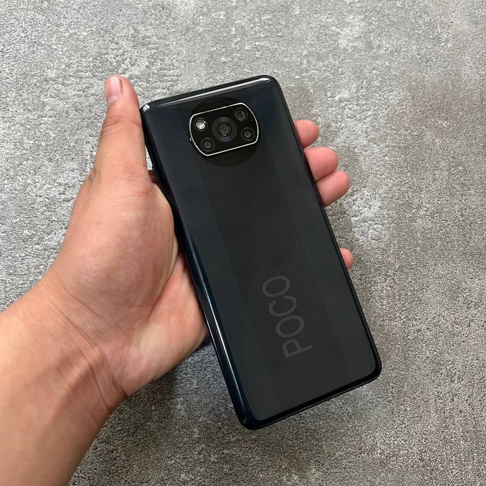 Poco X3 sotiladi zoʻr holatda srochni