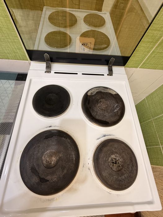 Продам электроплиту Кайзер