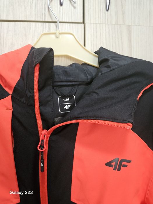Geaca 4F baieti marime 146