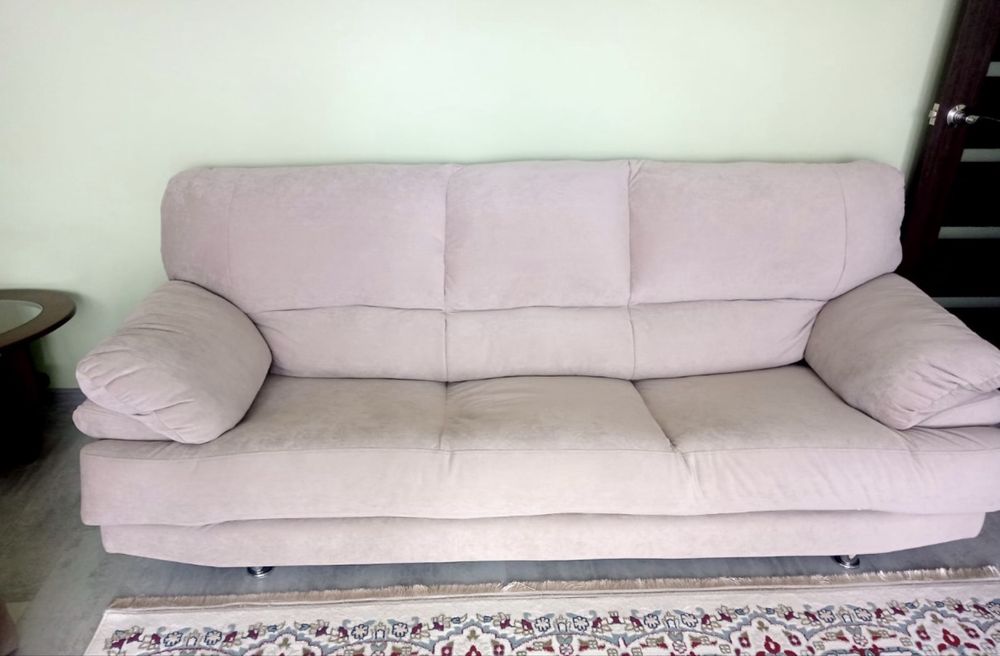 Продам диван для гостинной либо для офиса