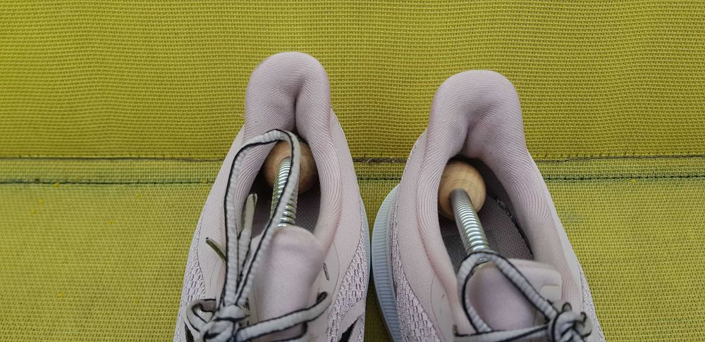 Оригинални маратонки Nike Quest