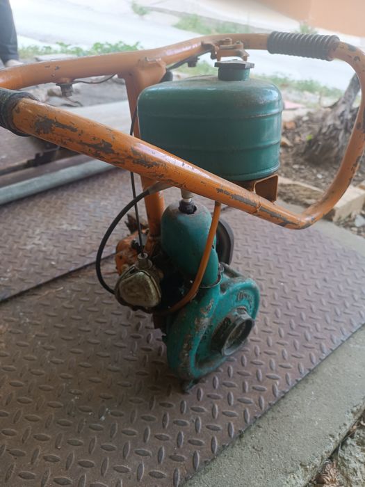 Бензинова резачка Дружба Електрон