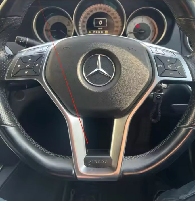 Емблема AMG за волан на Мерцедес