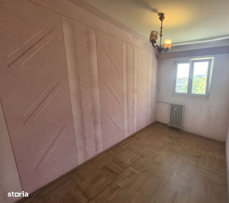 Apartament 3 camere, bloc izolat ,Vlaicu ,etaj intermediar