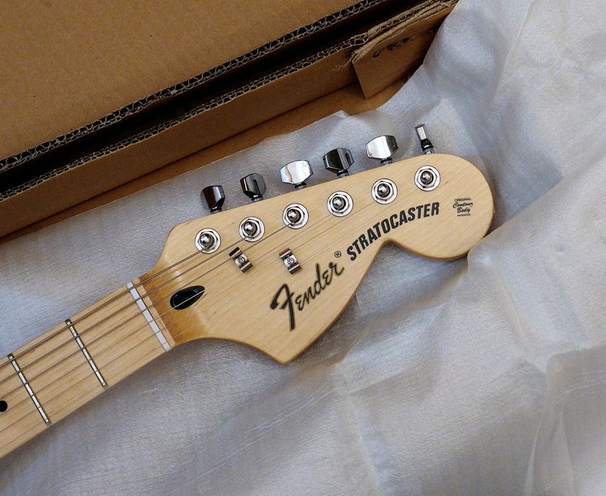 Электро-гитара Fender Stratocaster.