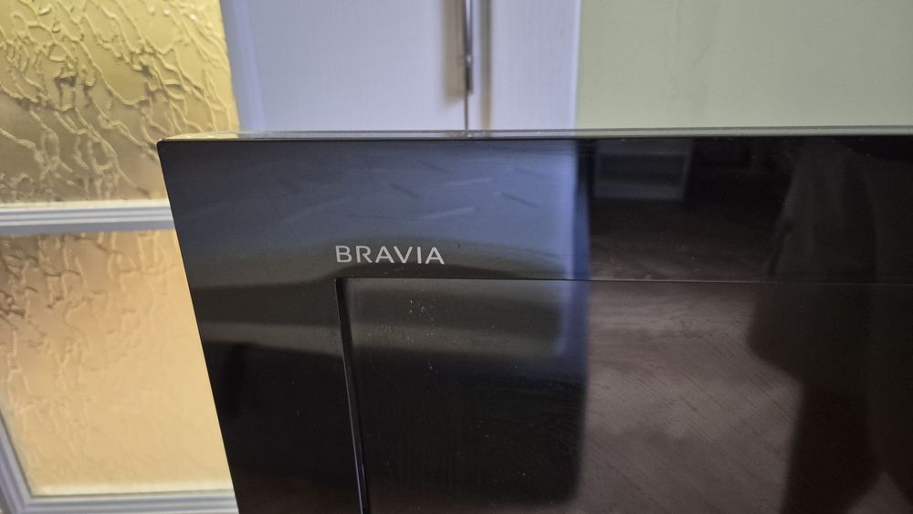 Телевизор / плазма / Sony Bravia / 32 инча / Топ състояние
