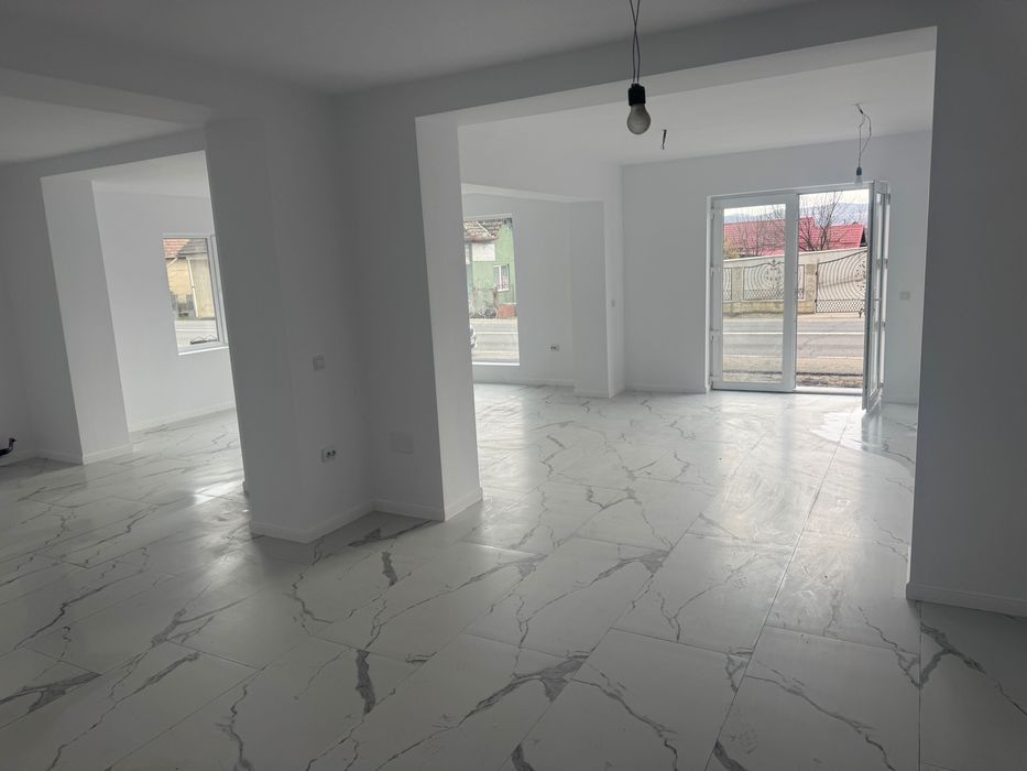 Se închiriază spațiu comercial 80 m2