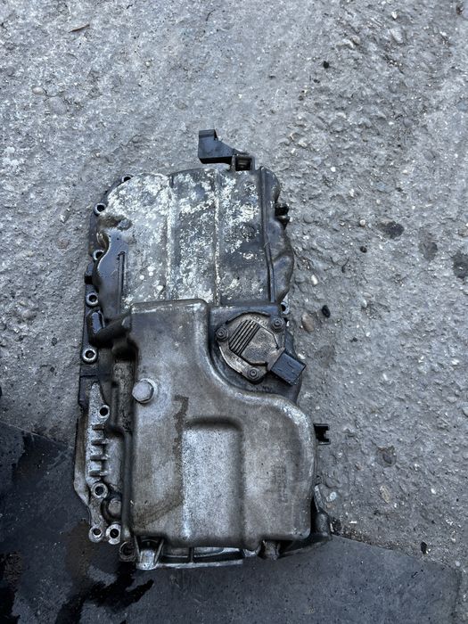 Baie ulei bmw n47 e90 e91 e92 e93 e81 e82 e87 e88