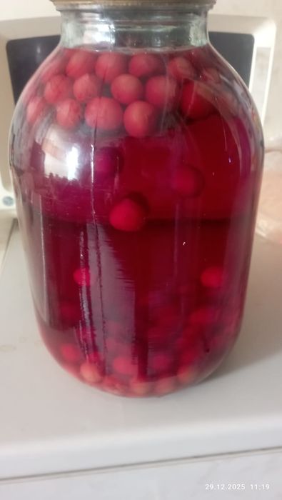 Продам различные соленья, компоты