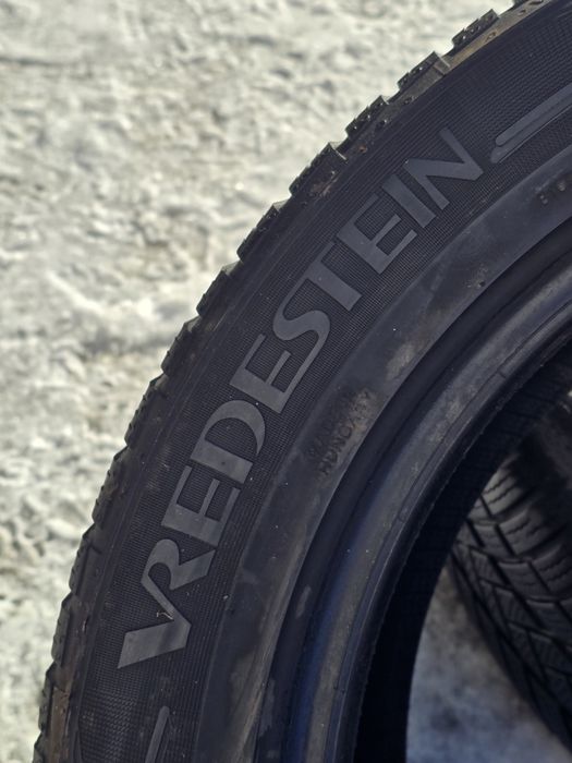 215 55 17 vredestein