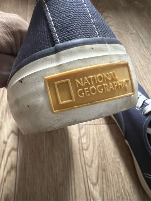 Продам кеды National Geographic