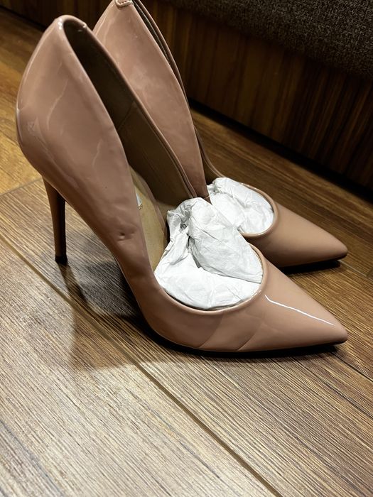 Обувки с ток Steve Madden