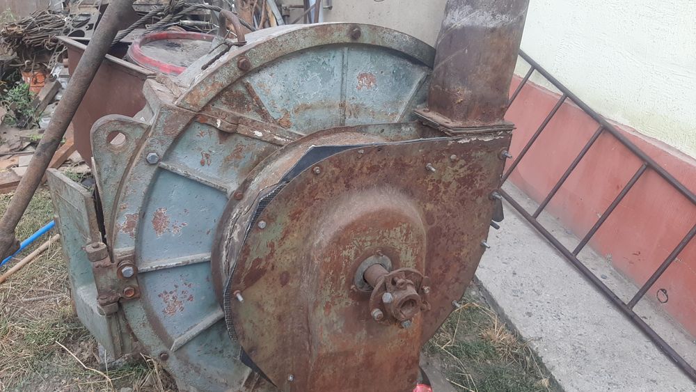 Срочно продам дробилку