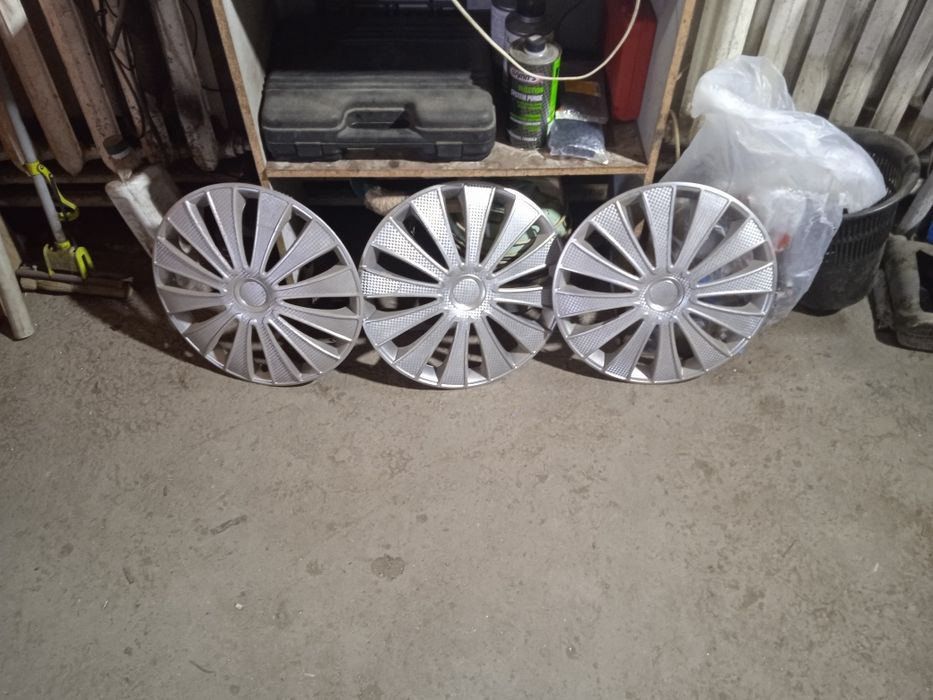 Продам колпаки на 16