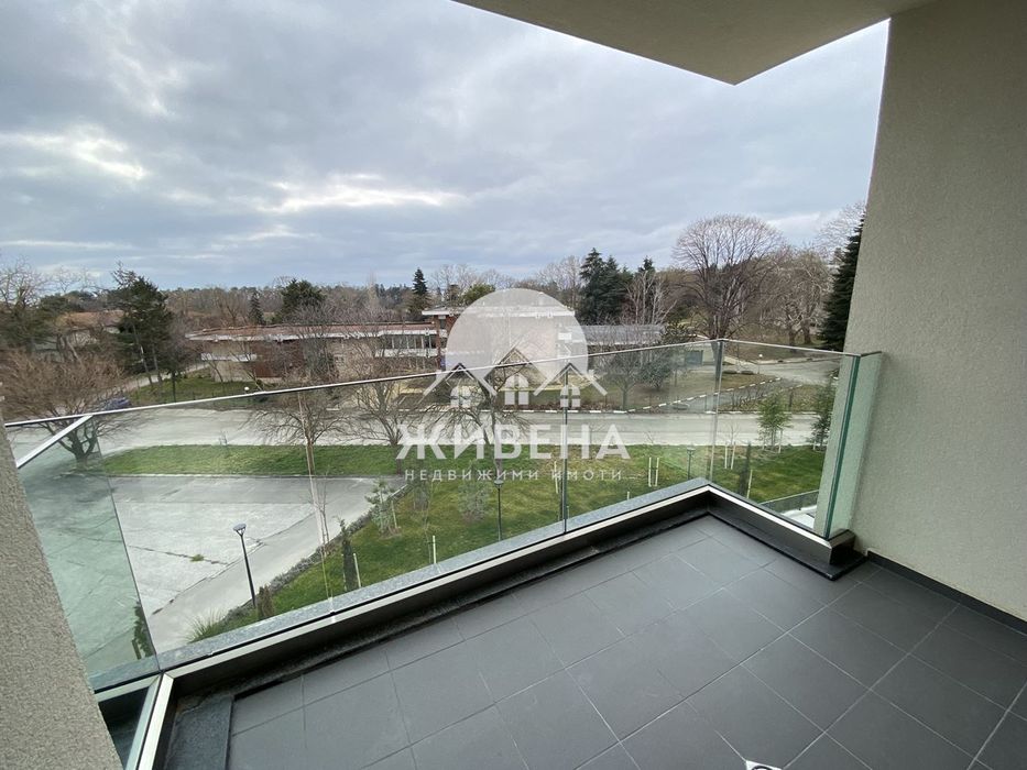 Продава се Двустаен апартамент в к.к. Св.Св. Константин и Елена - 72 кв.м за 3815 €/кв.м - Снимка #3