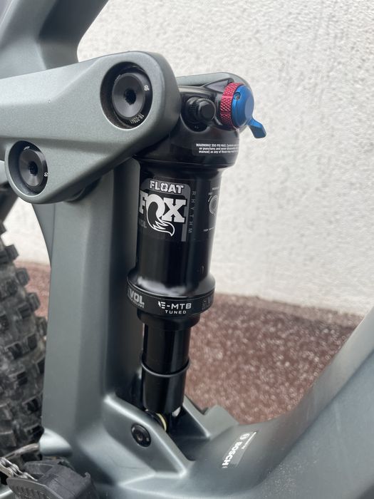 Bicicleta electrica Cube stereo hibrid Bosch