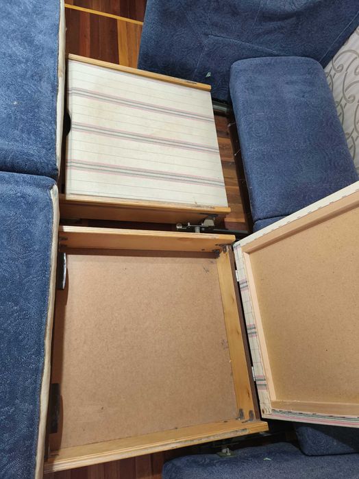 Диван с выдвижным механизмом