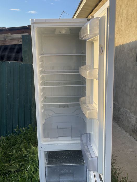 Холодильник BEKO сатылады/ Тоңазытқыш (жұмыс істеп тұр)