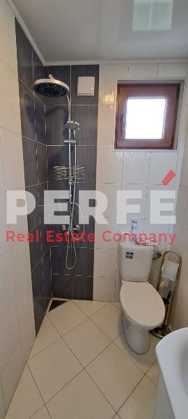 Продава се Едностаен апартамент в Бургас, Лазур - 33 кв.м за 2394 €/кв.м - Снимка #5