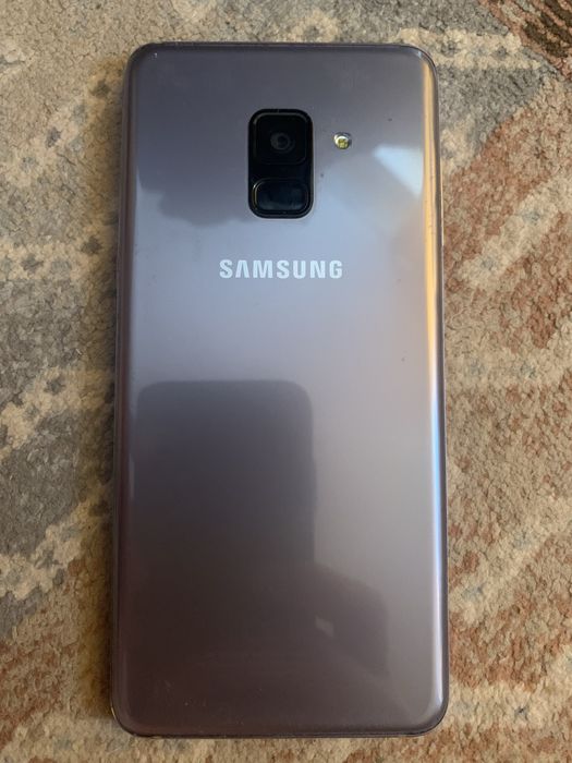 Samsung A8 , состояние +