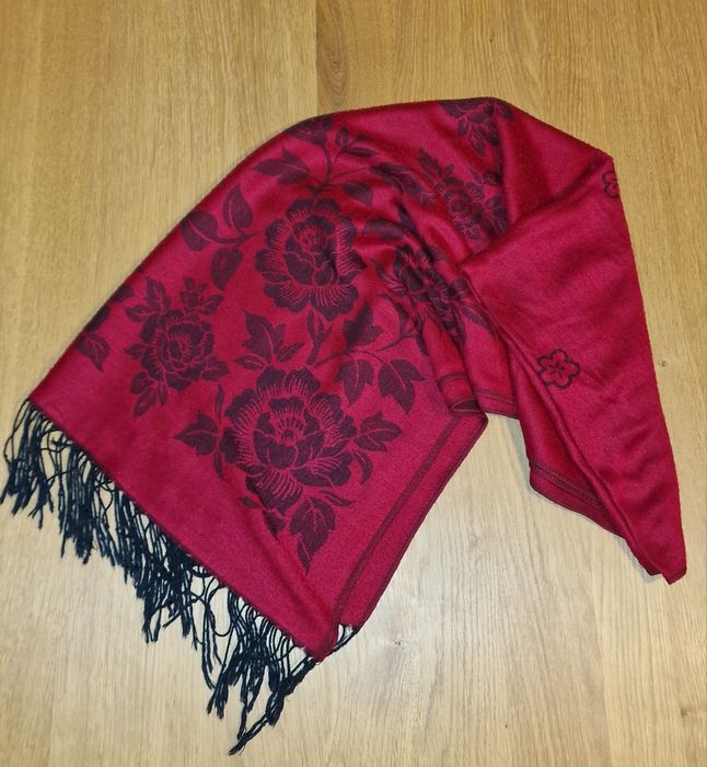 Eșarfă elegantă caşmir
