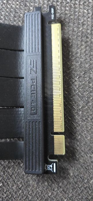 Cablu Extensie Placa video Adaptor GPU EZDIY-FAB PCIe 4.0 x16 de 200mm, Ecranare EMI Negru Compatibil cu RTX