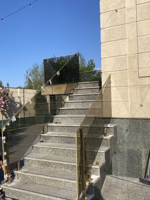 Перегародка огрождение стекло