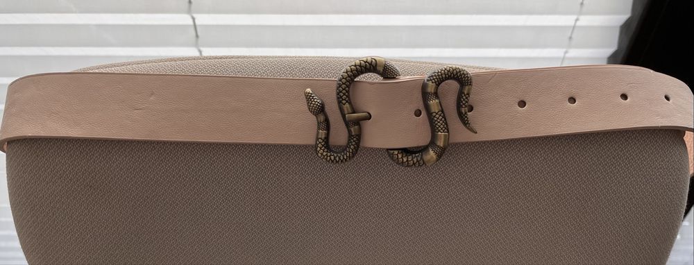 Колан с атрактивна катарама