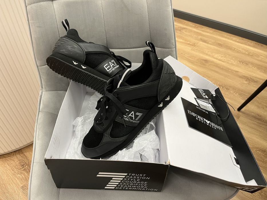 Кроссовки Emporio Armany