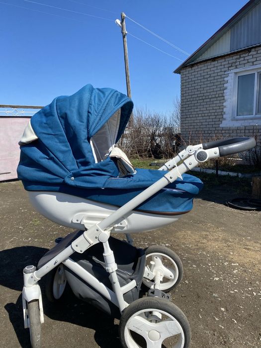 Продам детскую коляску