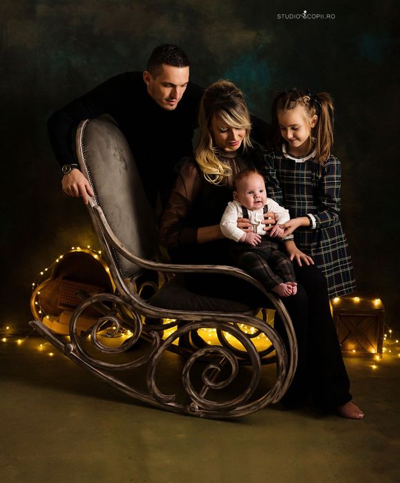 Scaun balansoar moș craciun vechi recondiționat ședința foto craciub