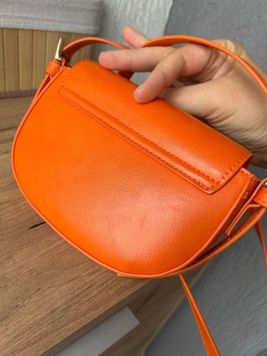 Дамски чанти H&M D. Jones ..