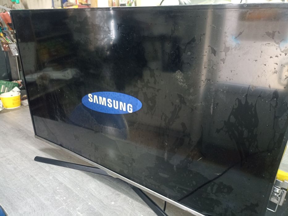 Продается телевизор Samsung 43