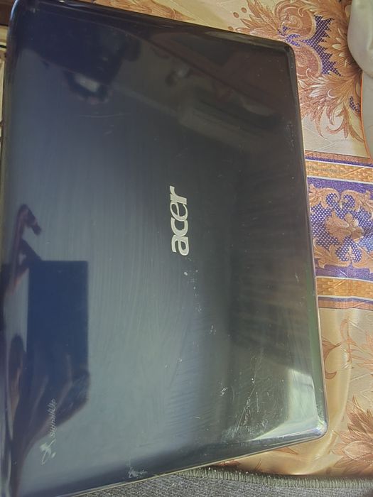 Продаётся ноутбук.