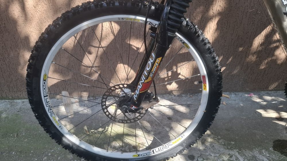 Bicicleta  MTB Mongoose NX pro 9.5, Mountain bike full suspension.