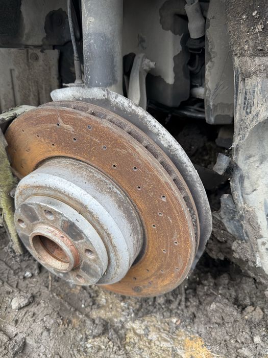 Bmw E60 545i на части