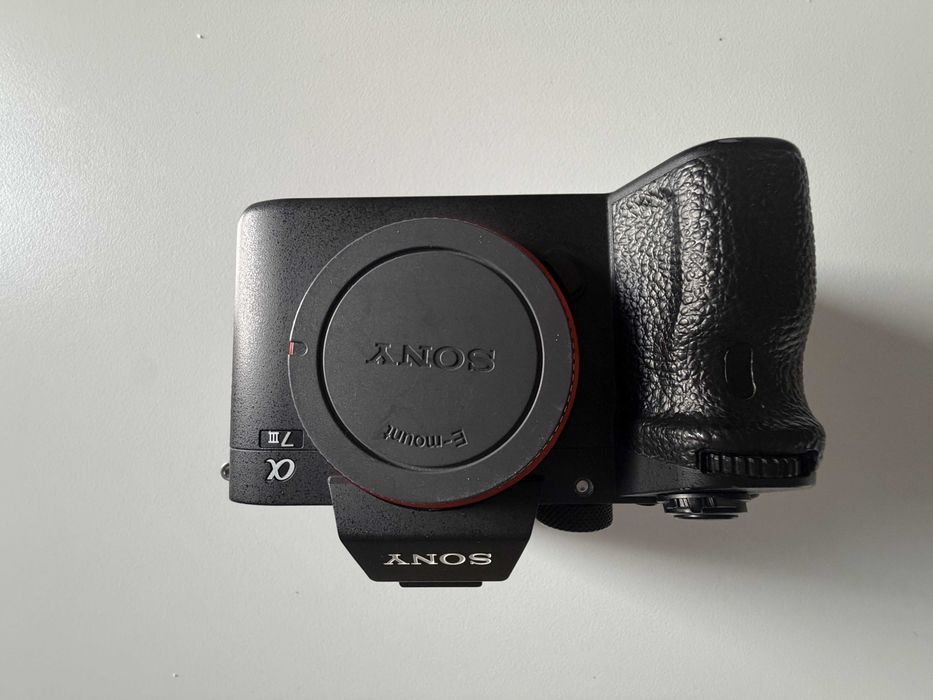 Vand aparat foto video Sony Alpha A7 III (A7M3) Body Stare Impecabila
