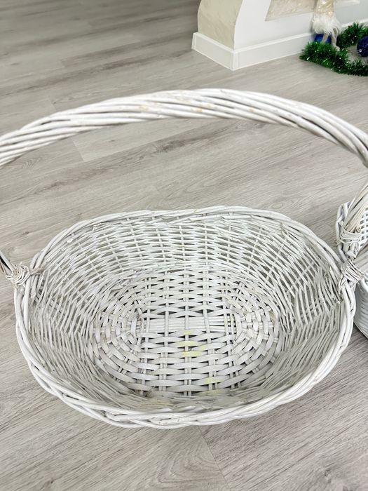 Белые корзины