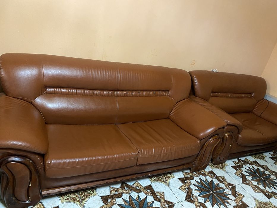 Продам  диван тройка кажанный