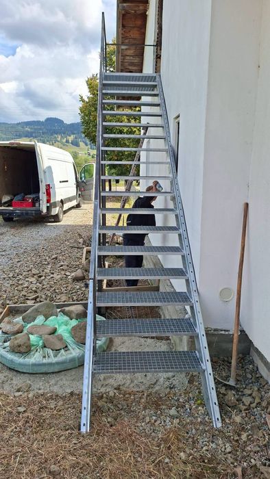Scări zincate 560x730