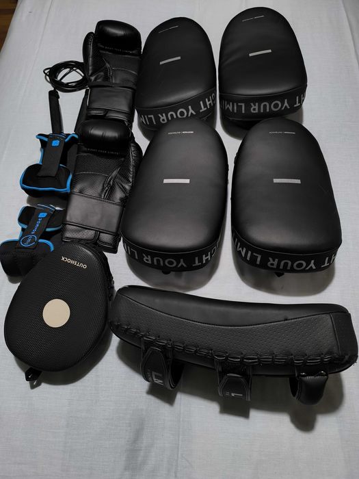 Lot echipament,accesorii protectie kickboxing/muay tai,MMA,BOX,fitness