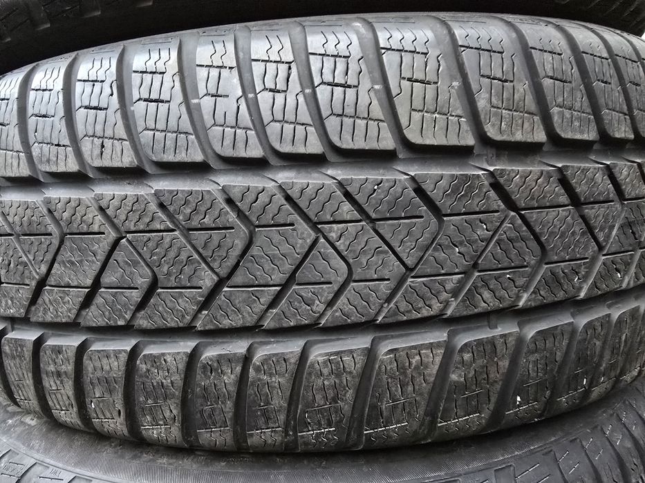 Anvelope iarna 245 50 19