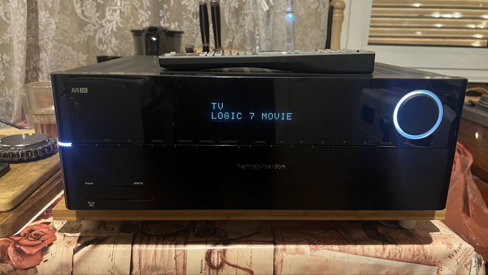 Продавам: Harman Kardon AVR 370