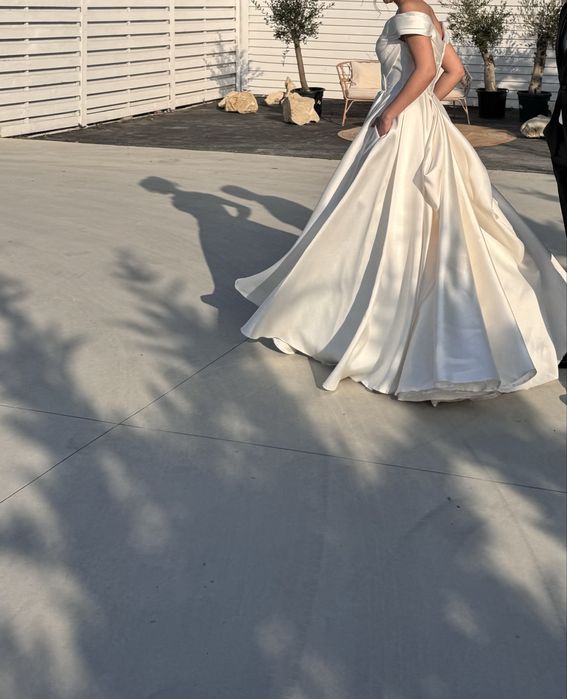 Rochie mireasa tafta