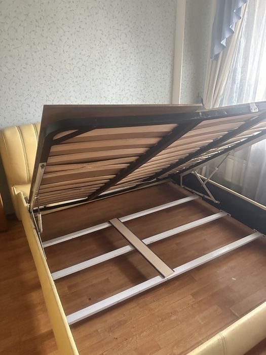 Продам кровать 2 х спальную