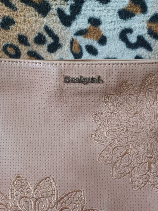 Дамска чанта Desigual.